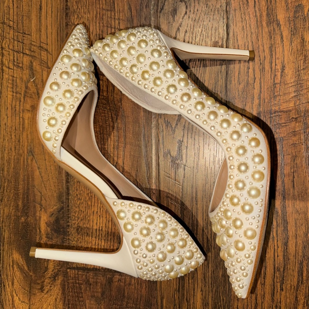 NWT I.N.C. Pearl Heels size 7.5